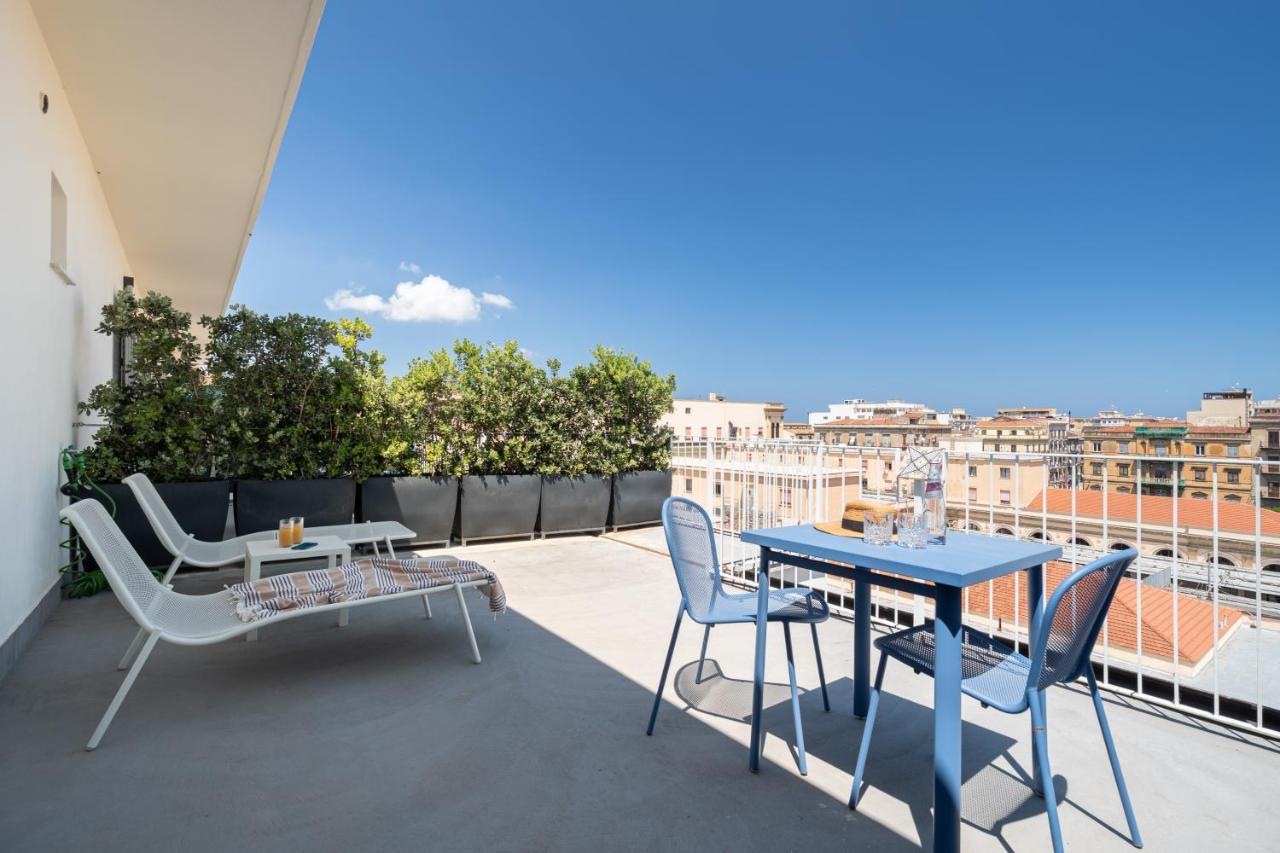 Suite Al Centro Di Palermo Con Terrazza Privata Екстер'єр фото